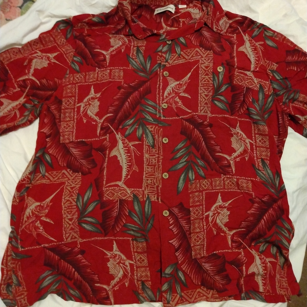 A Men's Caribbean Button up Shirt. Size XL